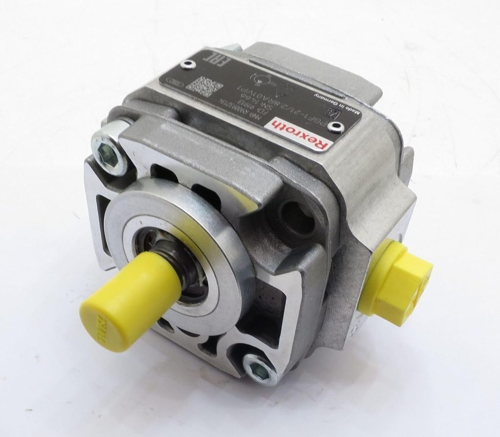 how does hydraulic pump work