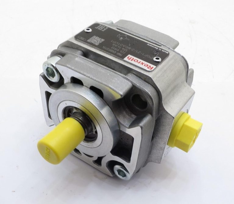 how does a hydraulic pump work